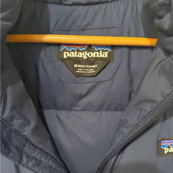 Patagonia Men’s Silent Down Jacket - Picture 7 of 10